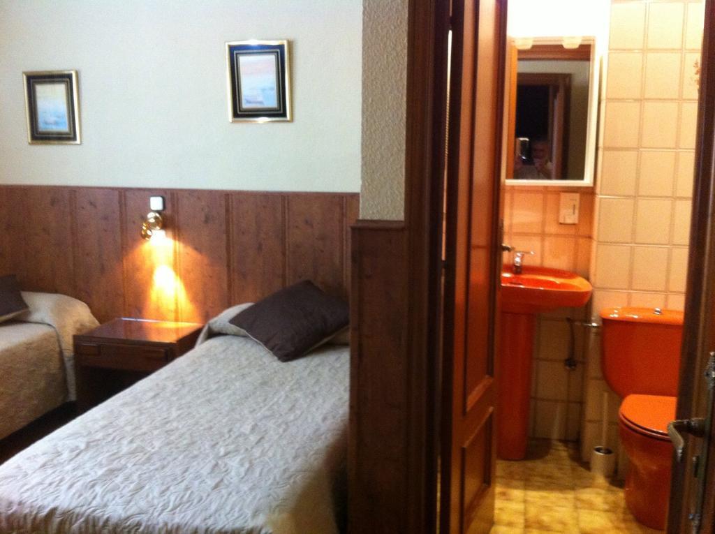 Hostal Suarez มาดริด ภายนอก รูปภาพ